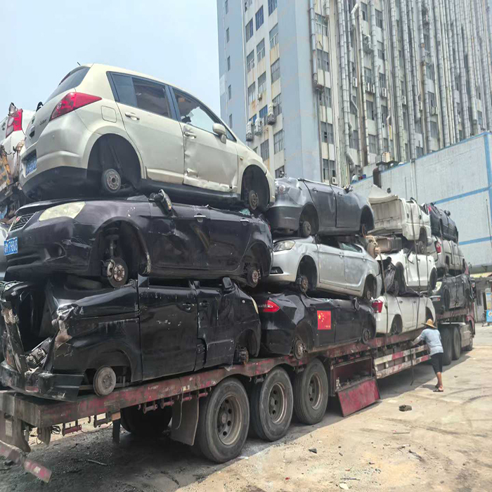 <strong>面包车高价回收公司</strong>